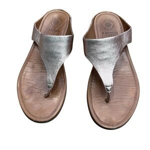FitFlops Women's Silver Sandals Leather Upper Size US 5